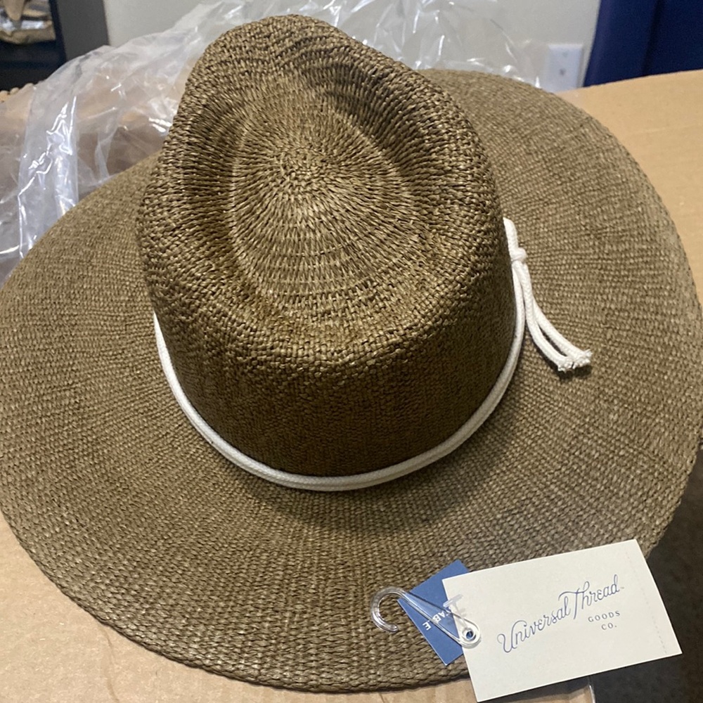 BRAND NEW Fashion Hat